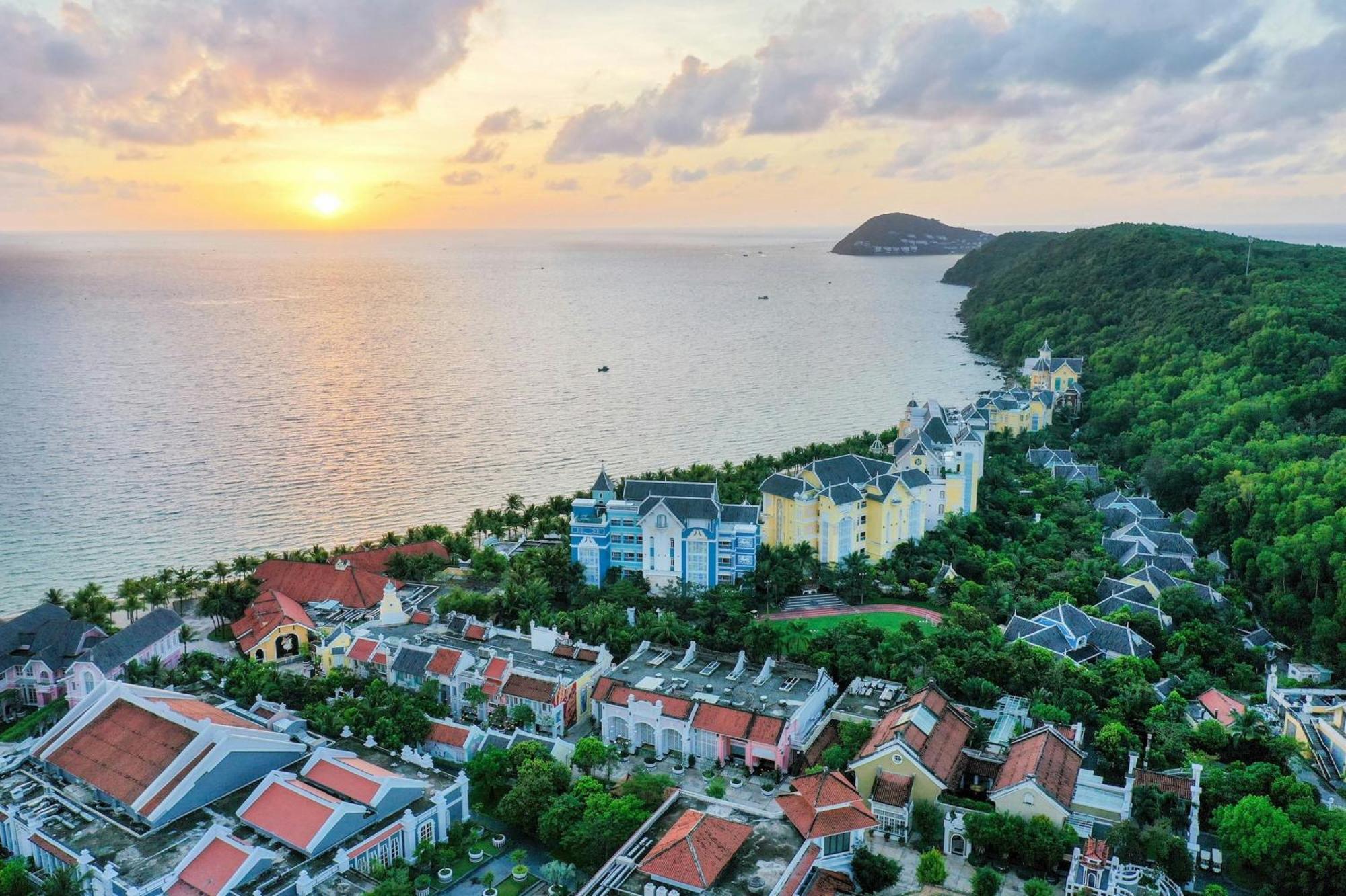 Jw Marriott Phu Quoc Emerald Bay Resort & Spa Exterior foto